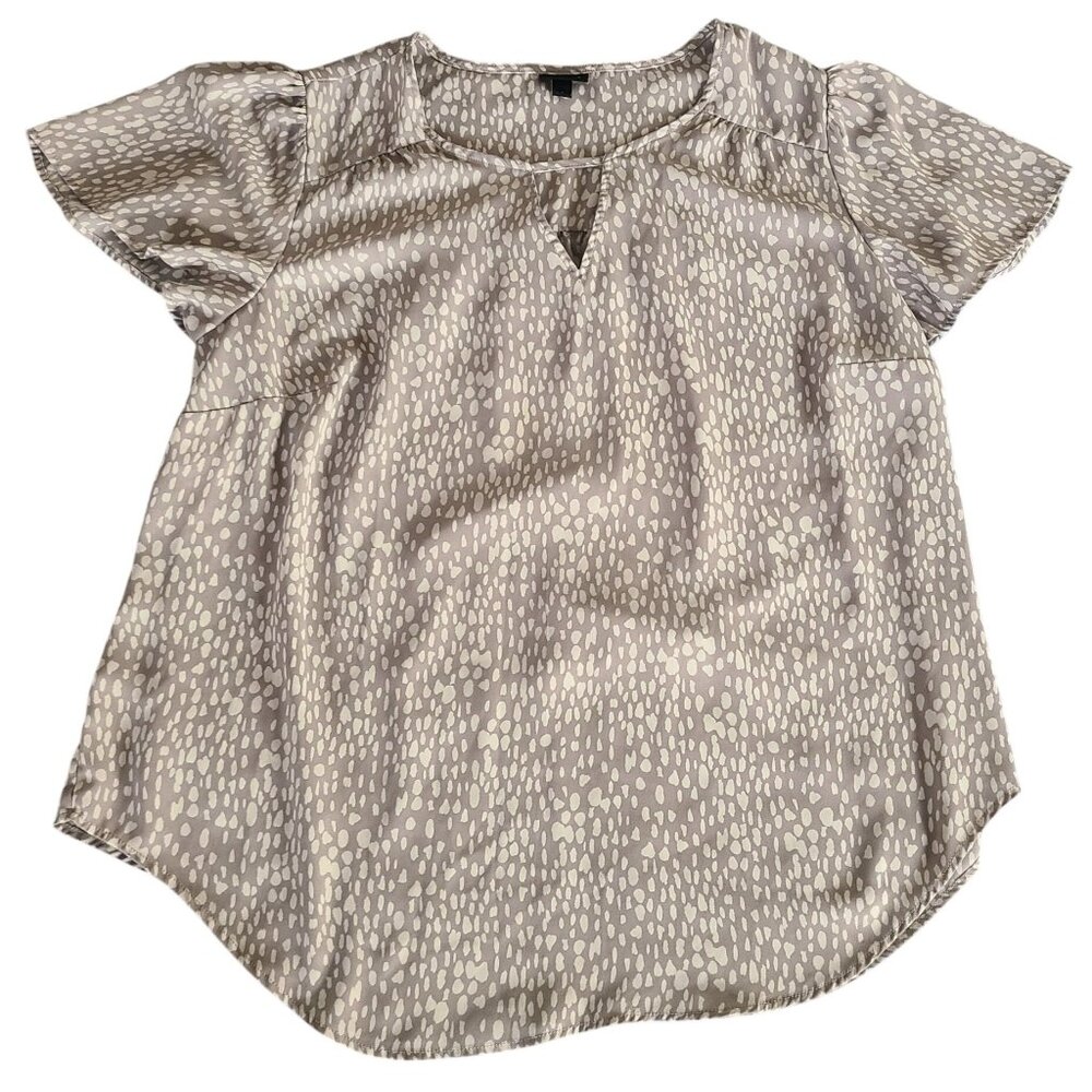 Torrid Harper Women's Size 2 Gray White Polka Dot Blouse Short Flutter Sleeve